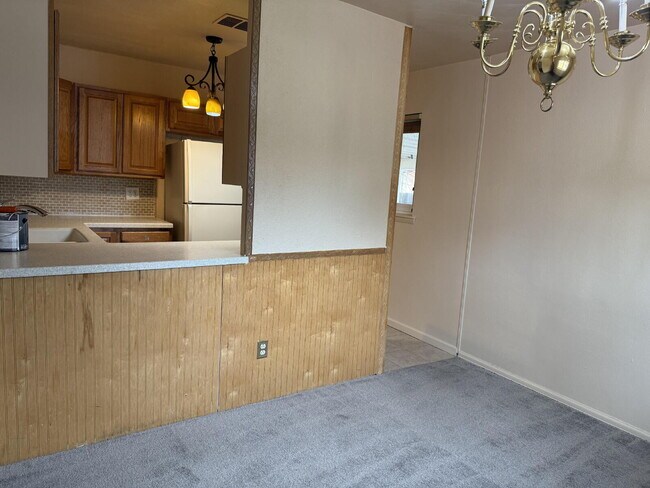 Building Photo - Charming 3 bed/2 bath house in the Heart o...