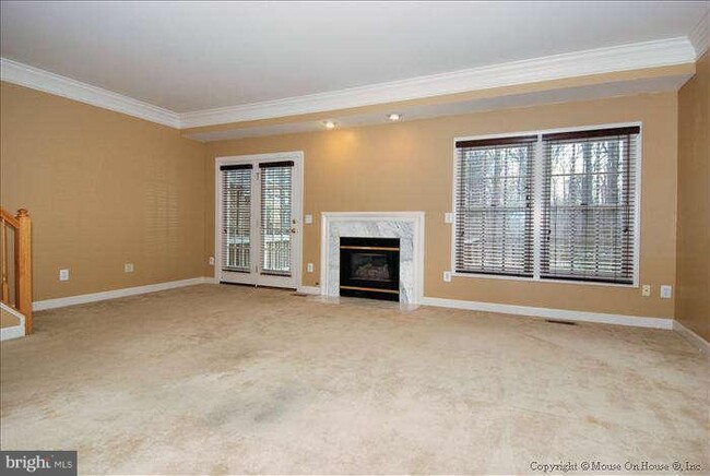 Building Photo - 6707 Royal Thomas Way