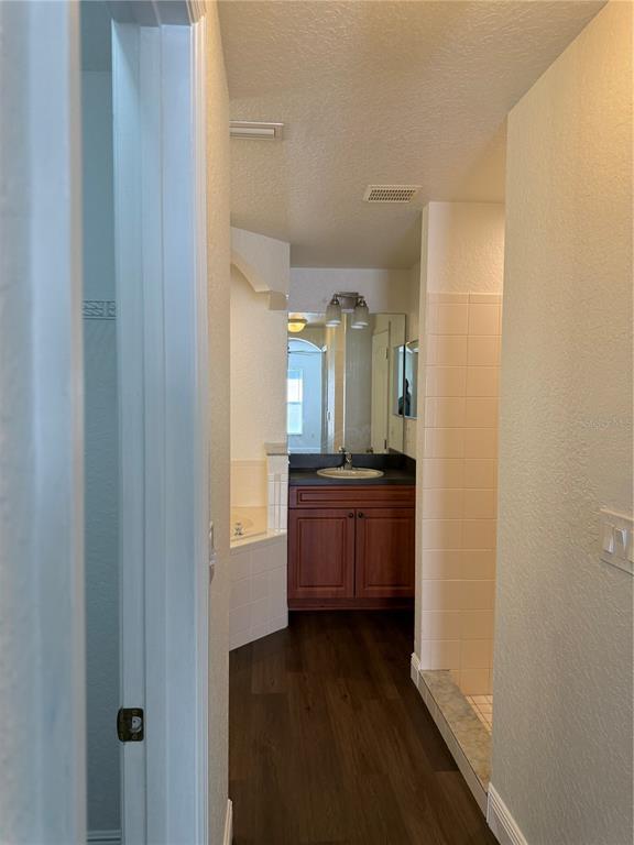 Building Photo - 326 Churchill Ct