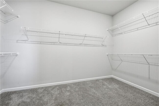 Building Photo - 8820 Shipton Cir