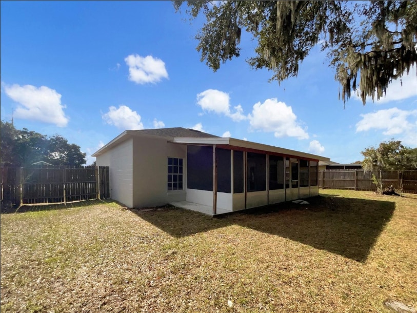 Building Photo - 920 Forrest Dr