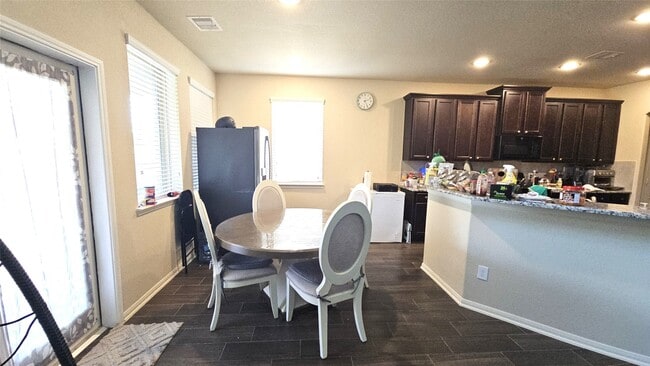 Building Photo - 18514 Gardens End Ln