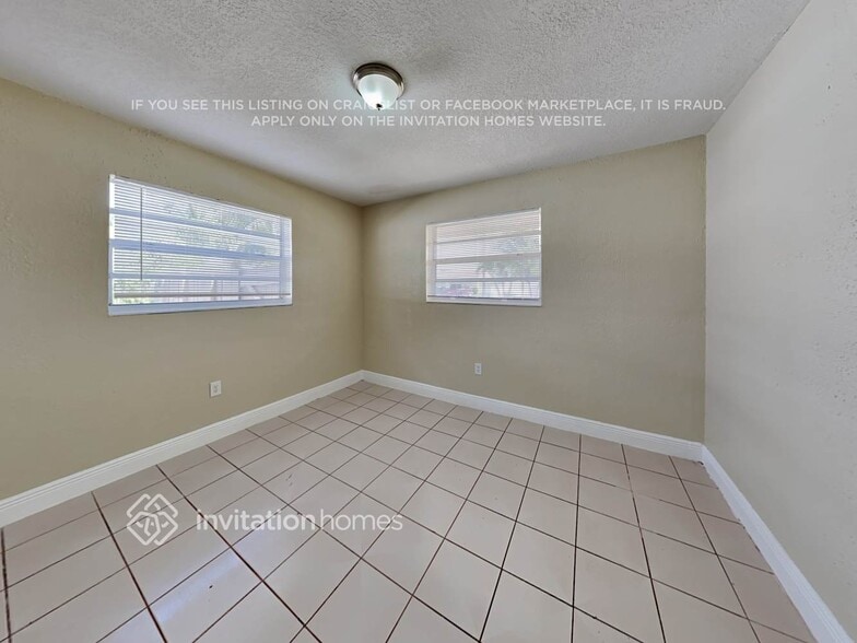 Building Photo - 11750 SW 171st Terrace