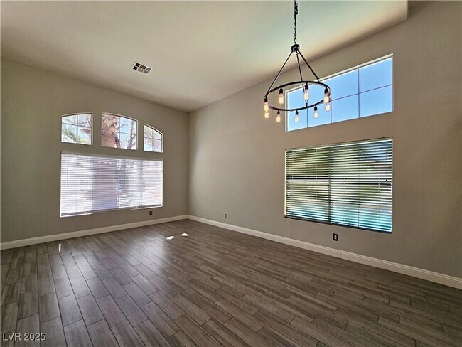 Building Photo - 53 Desert Dawn Ln