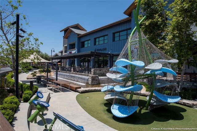 Building Photo - 20801 Bur Oak Cir