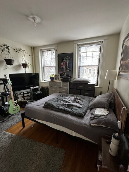 Building Photo - 35 Queensberry