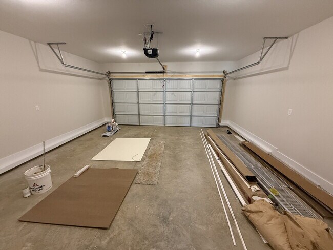 Building Photo - 166 Dewberry Rd