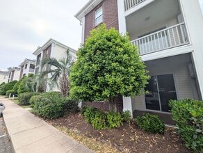 Building Photo - Ground Floor River Oaks Condo - Long Term Rental in Myrtle Beach, SC