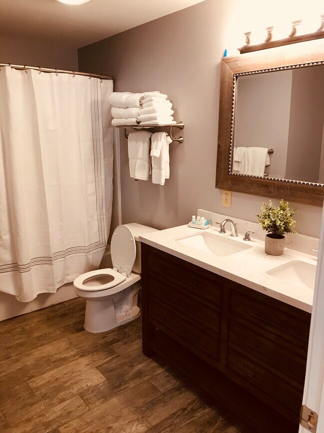 Building Photo - 123 Birdseye View Drive