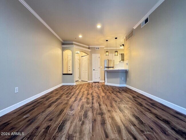 Building Photo - 1701 E Colter St