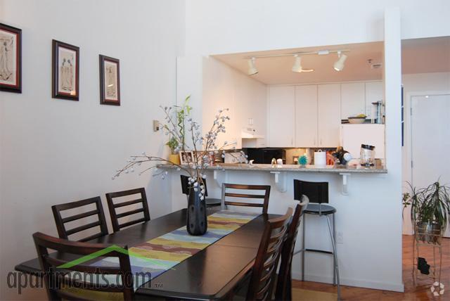 Dining Room - The Lofts At Chimney Hill