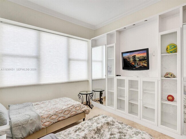 Building Photo - 3180 S Ocean Dr