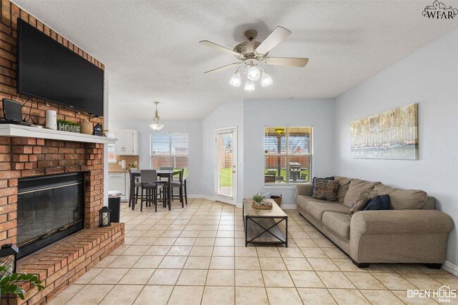 Building Photo - 5411 Forest Cove Dr
