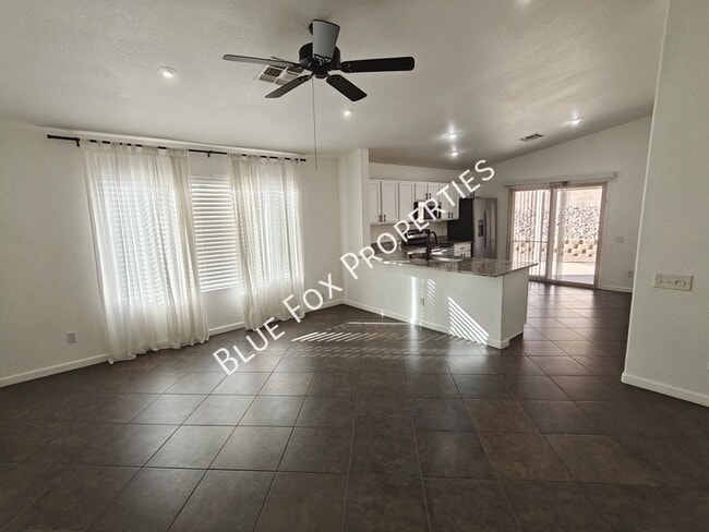 Building Photo - 2289 W Enchantment Pl