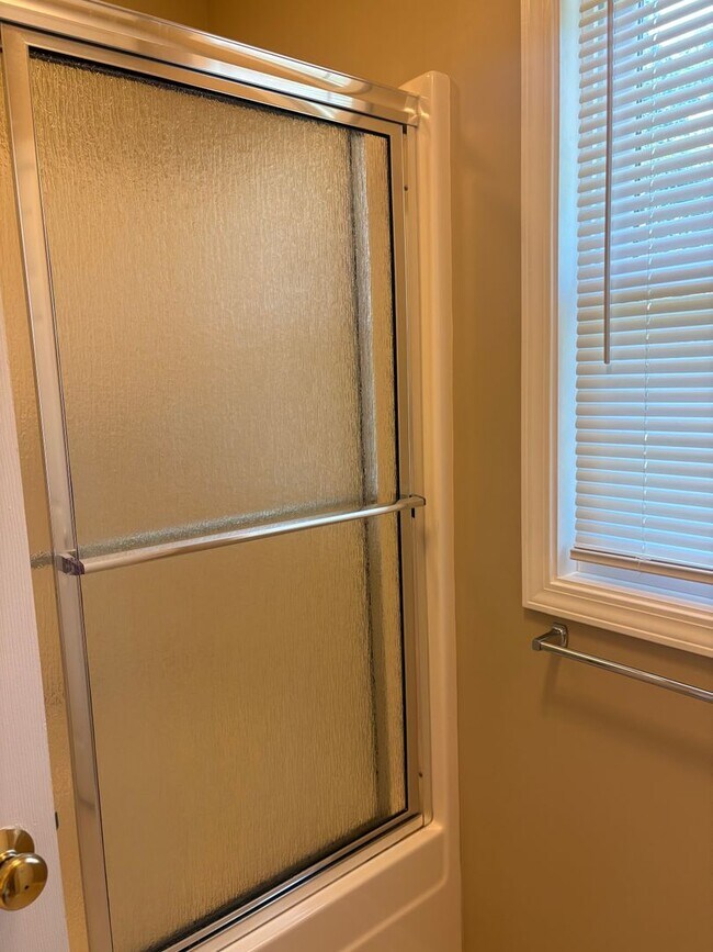 Building Photo - New For Rent in Pinson!