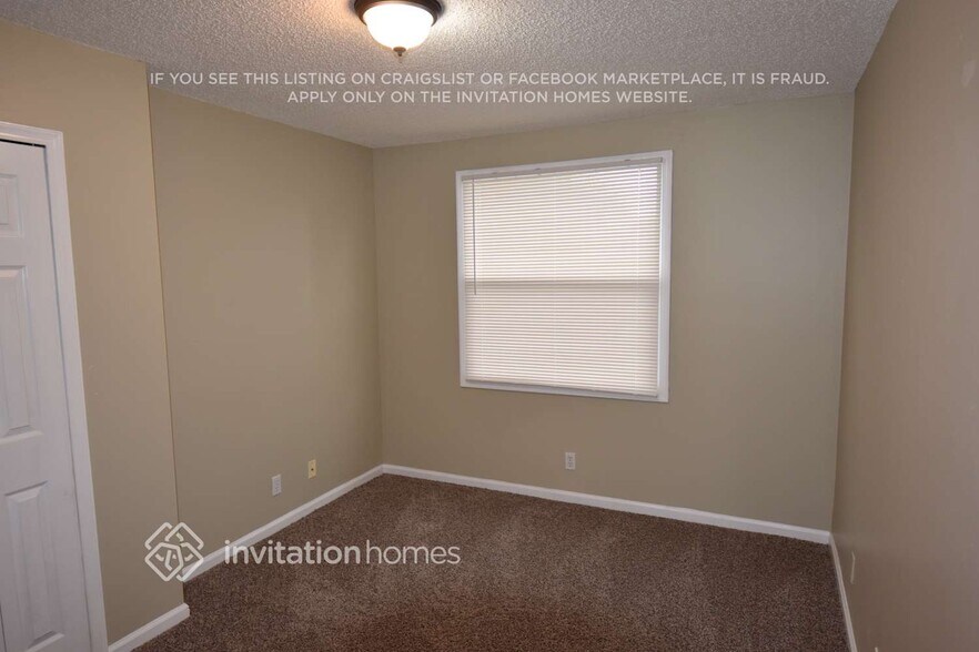 Building Photo - 15062 Oak Chase Ct