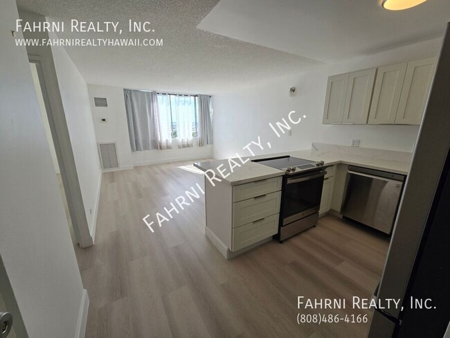 Building Photo - Beautifully Remodeled 1-Bedroom Condo with...