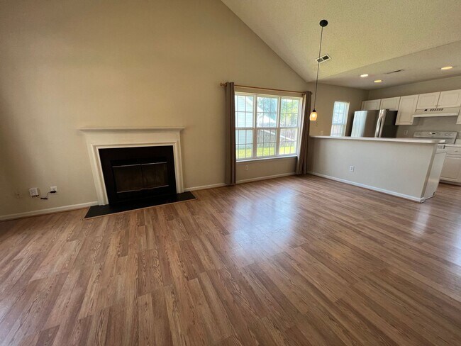 Building Photo - Charming 3 Bedroom, 2 Bath Home in Ogden!