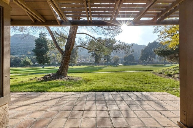 Building Photo - 2Bed/2Bath in Pala Mesa Village~ Cyprus Island