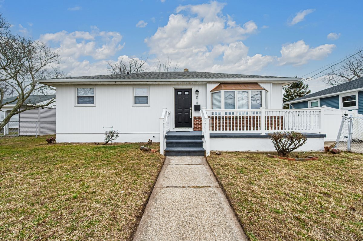 Building Photo - 2018 Horace J Bryant Jr Dr