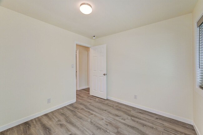 Building Photo - 2516 S 286th Pl