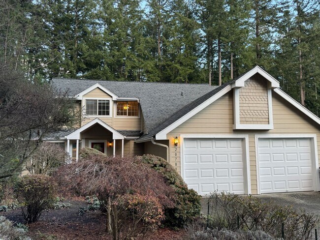Building Photo - 20780 Terasse Dr NW