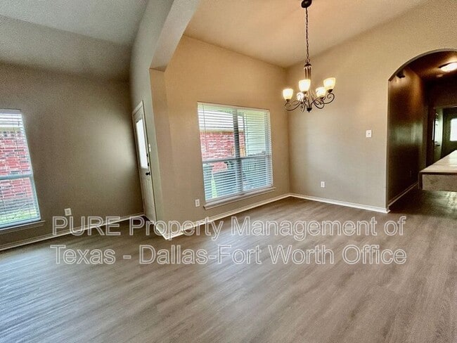 Building Photo - 1421 Piedmont Dr