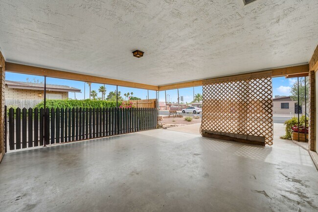 Building Photo - 1107 N July Cir