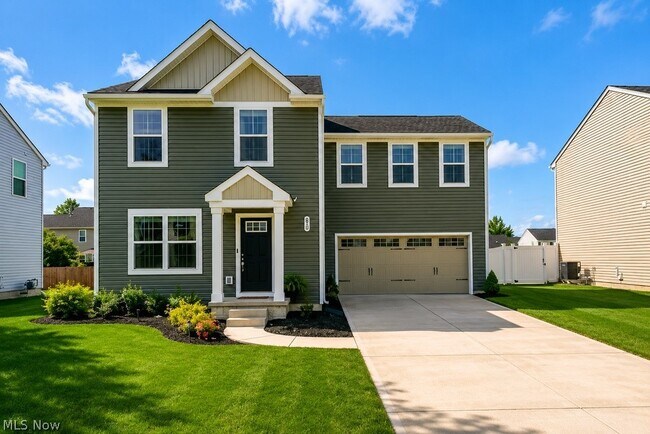 Building Photo - 472 Roberta Dr