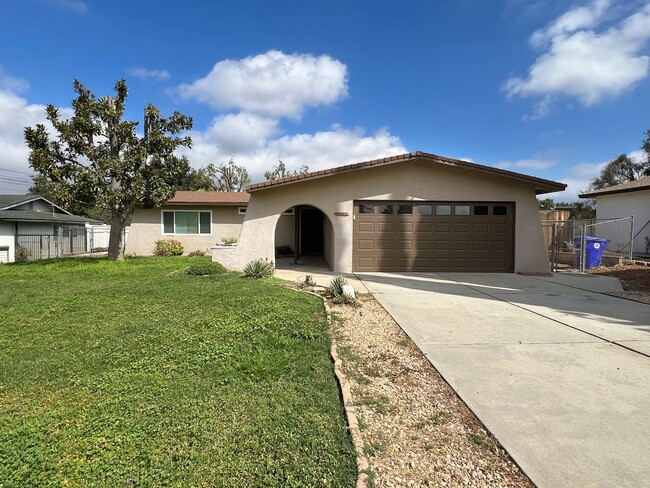 Building Photo - Beautiful Yucaipa 3 bedroom 2 bath Home