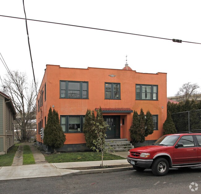 Primary Photo - 1935 NW Raleigh St