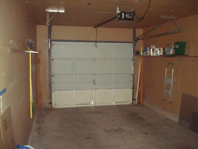 Building Photo - 8704 Clearbrook Trail