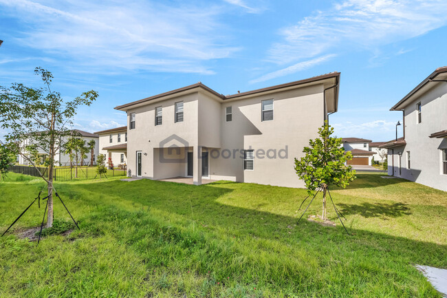 Building Photo - 12276 Green Oak Dr