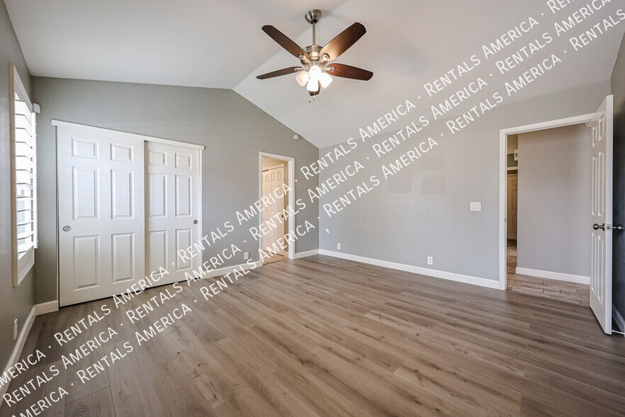 Building Photo - 3922 W Morelos St