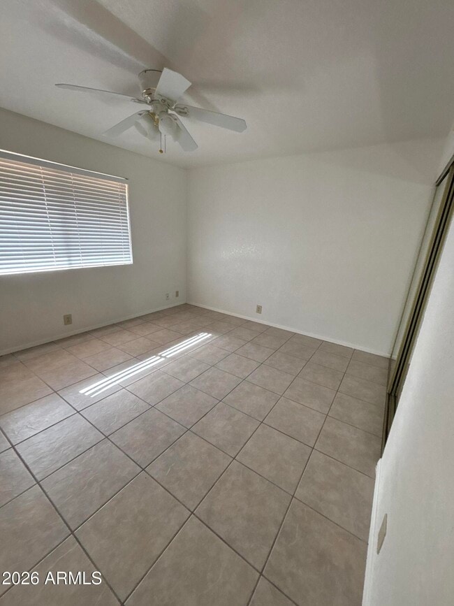 Building Photo - 840 S Main St