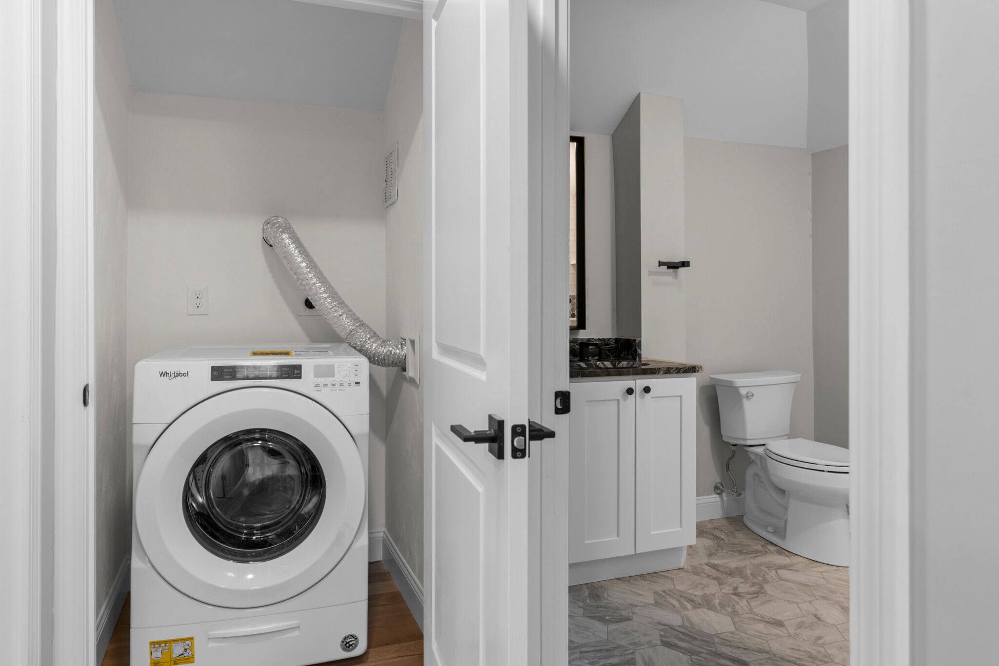 Building Photo - 376 Arnolds Neck Dr