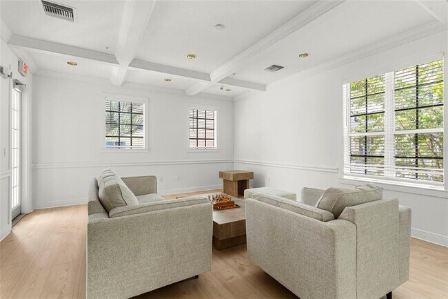 Building Photo - 111 S Sherrill St