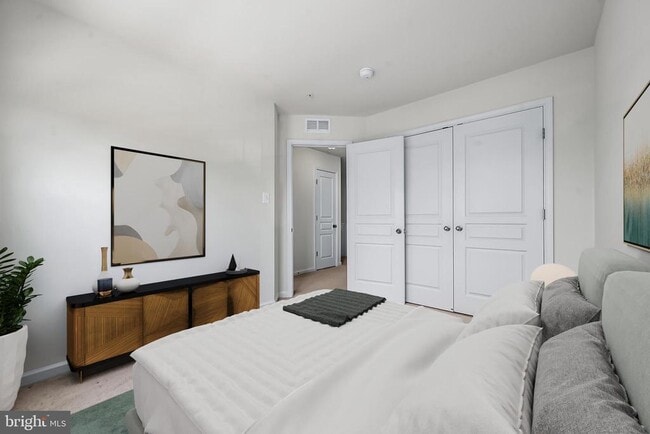 Building Photo - 644 Shore Forest Dr