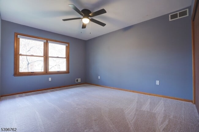 Building Photo - 11 Lenox St