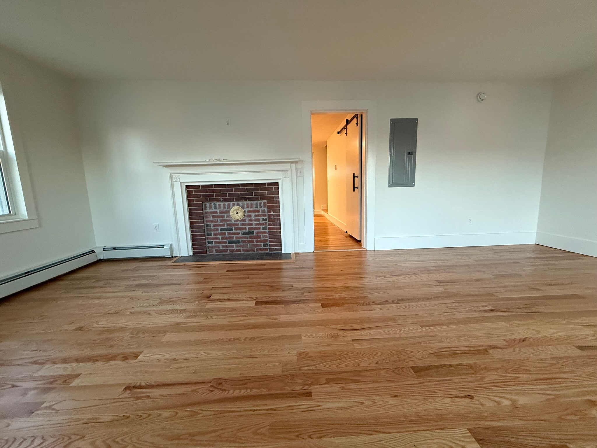 Building Photo - 35 Grant St