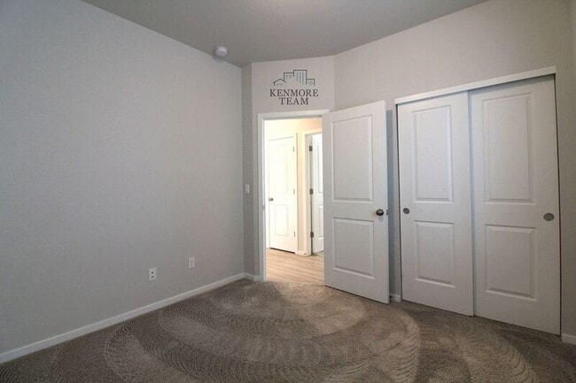 Building Photo - 5305 Remington Dr