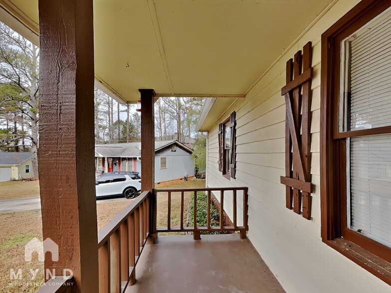 Building Photo - 2814 Bay Leaf Dr SE