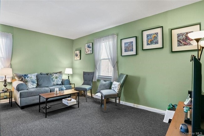 Building Photo - 4 Montgomery Rd