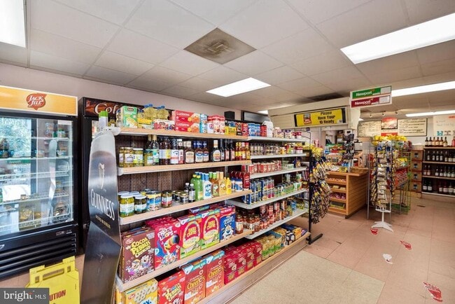 Building Photo - 75 S Reynolds St