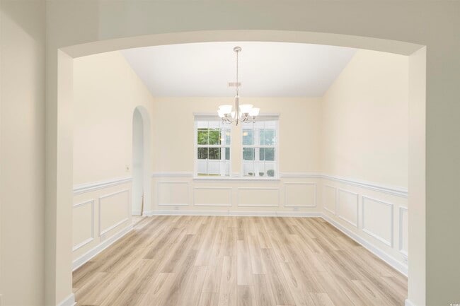Building Photo - 3284 Saddlewood Cir