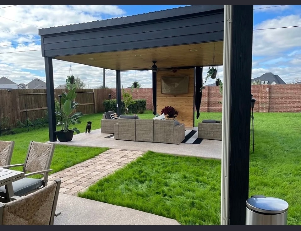 Building Photo - 2319 Jasper Pt