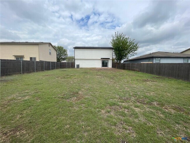Building Photo - 651 Northern Lights Dr