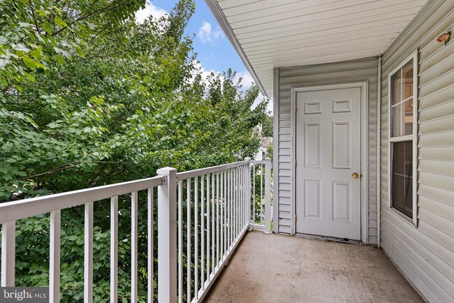 Building Photo - 1024 Willings Way