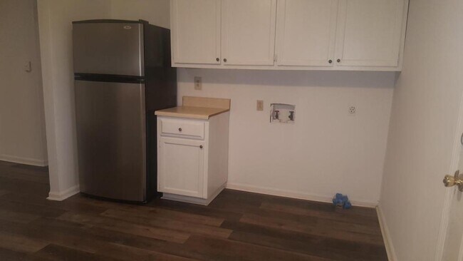 Building Photo - 2037 A Hertiage Ln, Milan TN 38358