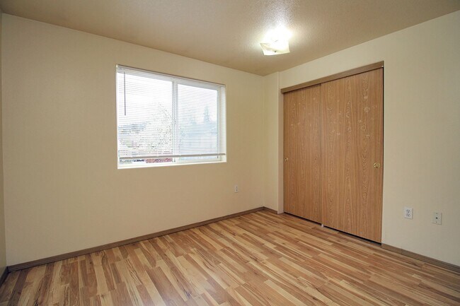 Building Photo - 3548 SE 119th Ave